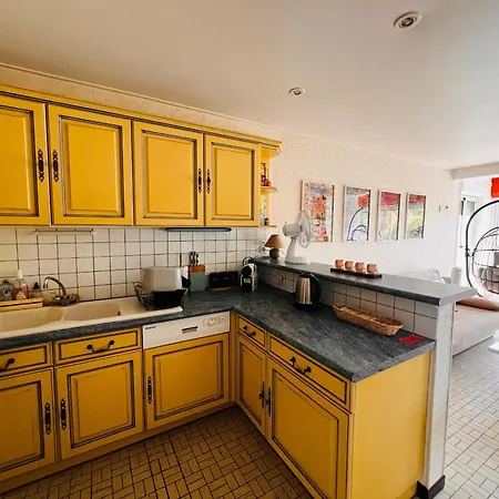 Apartment T3 Proche - 57m² - Fr-1-309-592